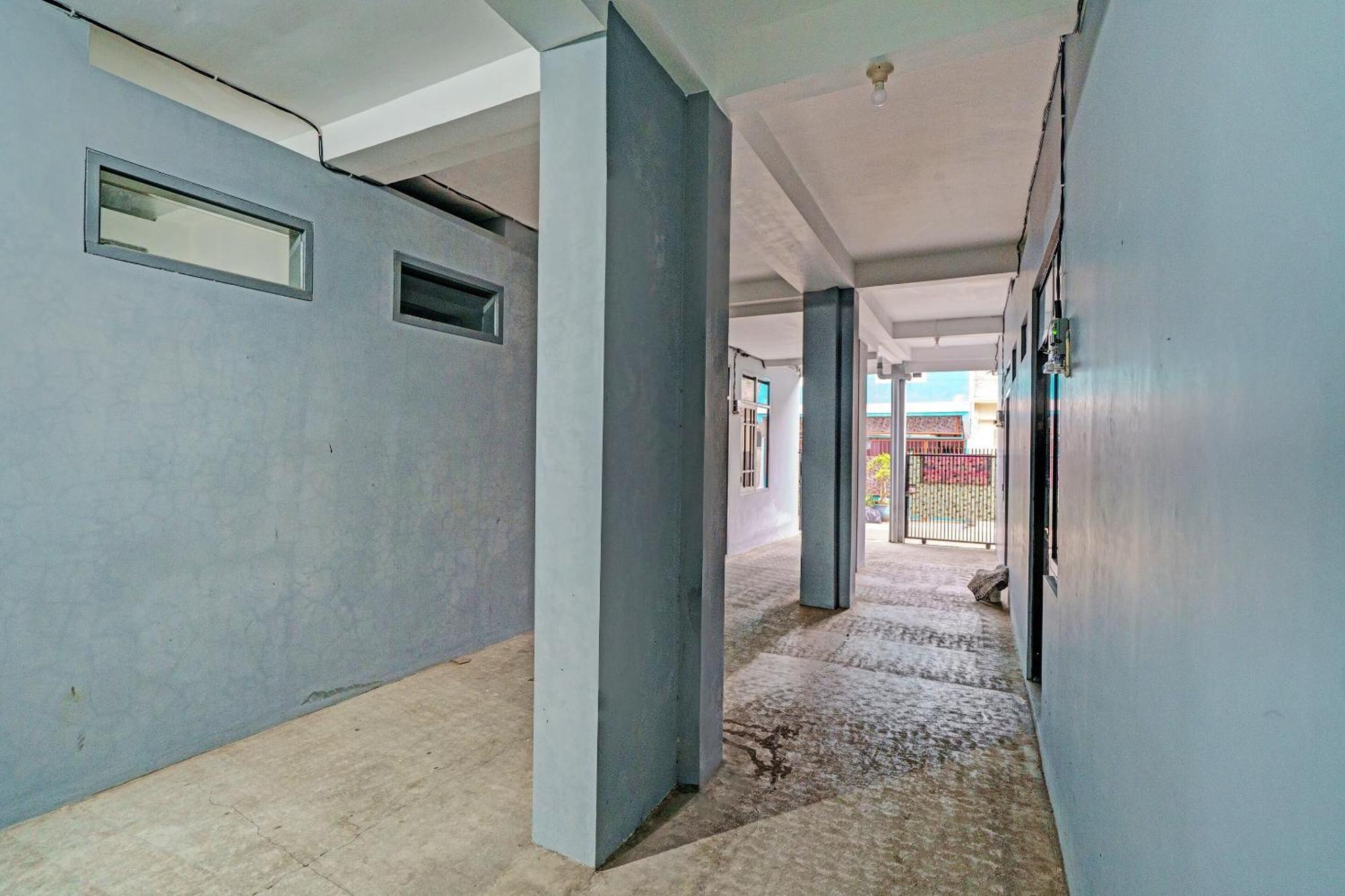 Oyo Life 91592 Aaliya Guest House Syariah Lebakwangi Exterior photo